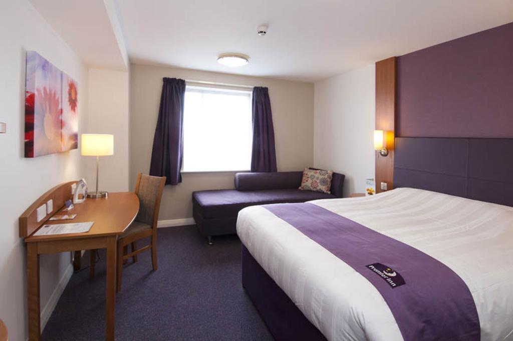 Dundee East Premier Travel Inn Ruang foto