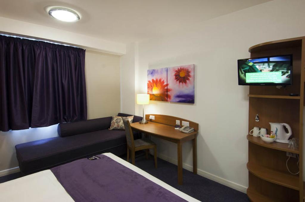 Dundee East Premier Travel Inn Bagian luar foto