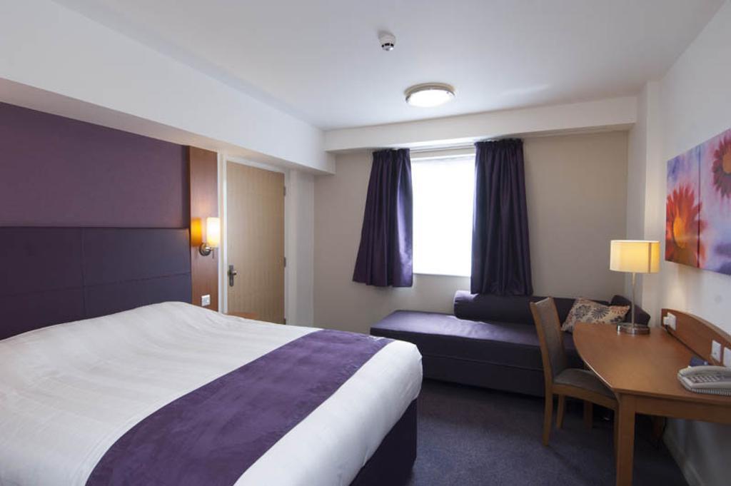 Dundee East Premier Travel Inn Ruang foto
